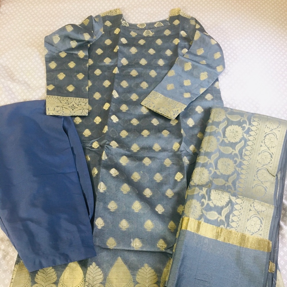 Salwar kameez
